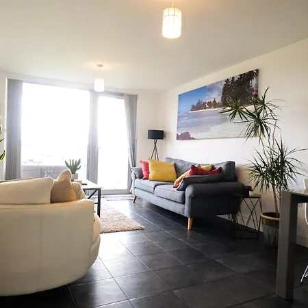 アパート Modern 2-bed - King Bed - Free Parking