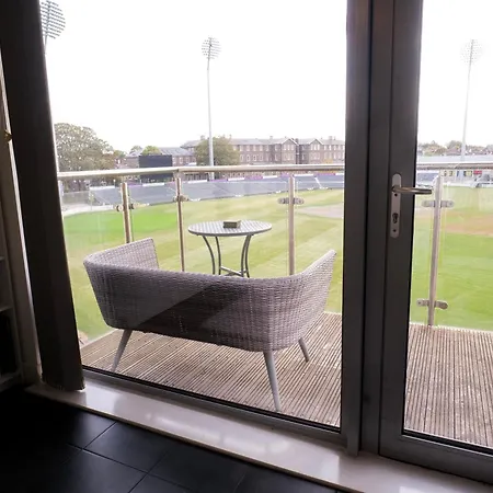 アパート Modern 2-bed - King Bed - Free Parking