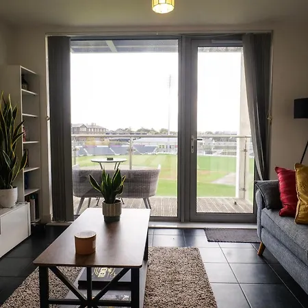 アパート Modern 2-bed - King Bed - Free Parking *